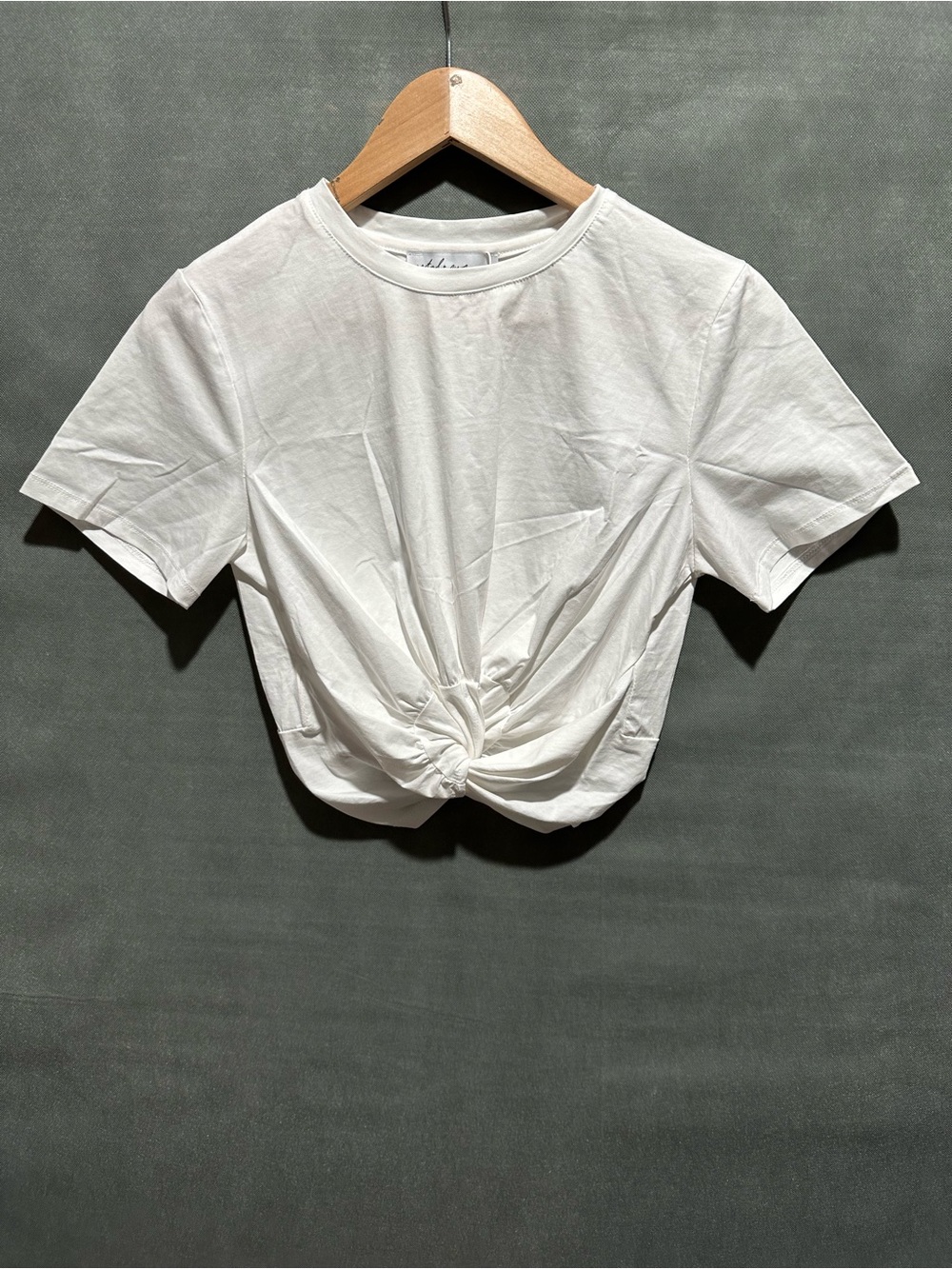 Petal + Pup NWT Brinnie Front Twist Crop Top White Size 8